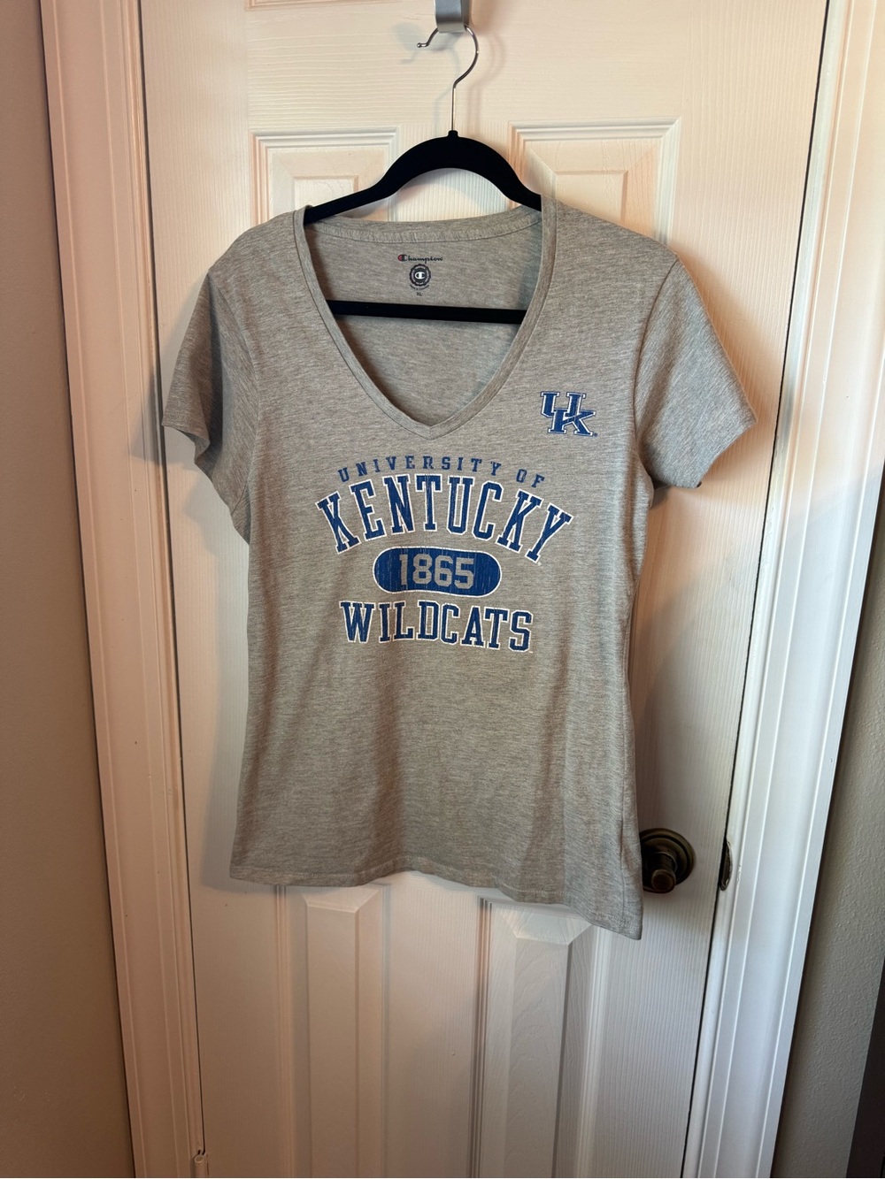 University of Kentucky Champion Gray Logo V-Neck T Shirt- XL